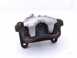 Begagnade Bakre bromsok, höger Volkswagen Transporter/Caravelle T4 2.4 D Pris € 49,00 Marginaltabell erbjuds av Automaterialen Ronald Morien B.V.