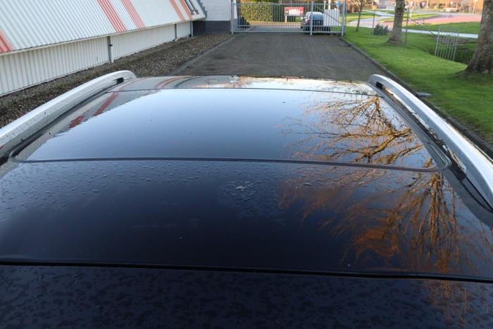 Używane Dach panoramiczny Porsche Cayenne II (92A) 3.0 D V6 24V Cena € 1.495,00 Procedura marży oferowane przez Automaterialen Ronald Morien B.V.