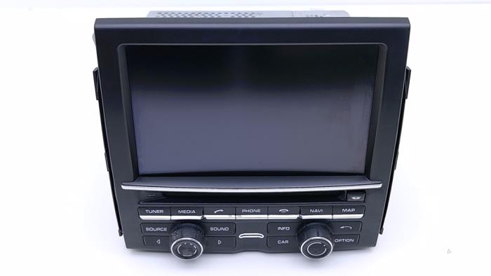 Usagé Système navigation Porsche Cayenne II (92A) 3.0 D V6 24V Prix € 745,00 Règlement à la marge proposé par Automaterialen Ronald Morien B.V.