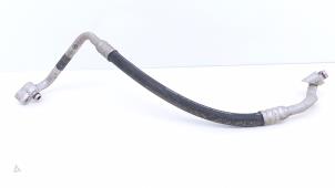 Usados Tubo de aire acondicionado Porsche Cayenne II (92A) 3.0 D V6 24V Precio € 45,00 Norma de margen ofrecido por Automaterialen Ronald Morien B.V.