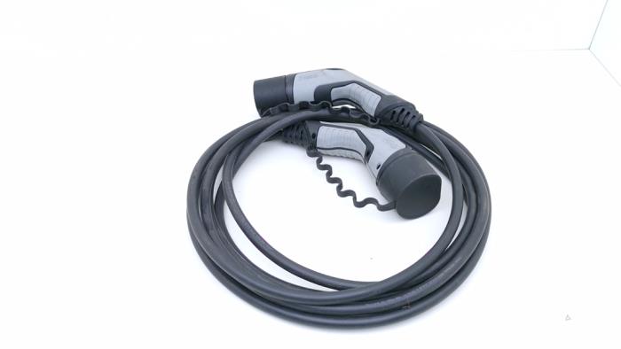 Usados Cable de carga híbrido Opel Corsa F (UB/UH/UP) Electric, Corsa-e 50kWh Precio € 159,00 Norma de margen ofrecido por Automaterialen Ronald Morien B.V.