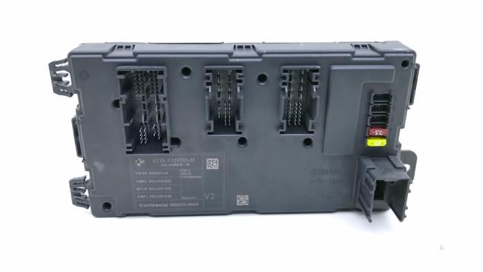 Gebrauchte Steuergerät Body Control BMW 3 serie (F30) 320d 2.0 16V Preis € 45,00 Margenregelung angeboten von Automaterialen Ronald Morien B.V.