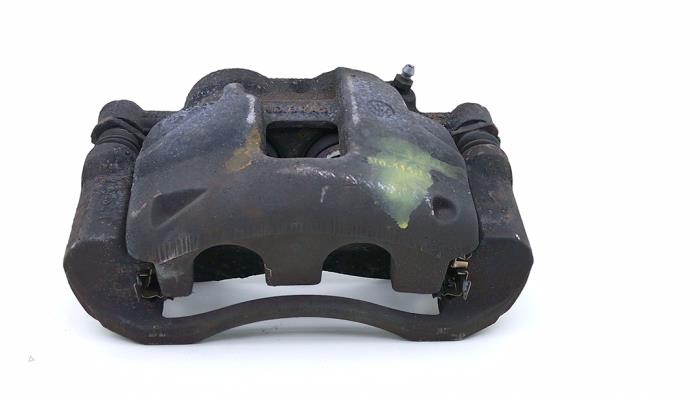 Used Front brake calliper, left Volkswagen Amarok 2.0 BiTDI 16V 163 Price € 95,00 Inclusive VAT offered by Automaterialen Ronald Morien B.V.