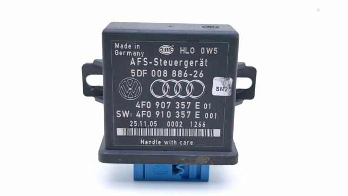 Usagé Ordinateur éclairage Audi RS 4 (B7) RS4 4.2 V8 40V Prix € 29,00 Règlement à la marge proposé par Automaterialen Ronald Morien B.V.