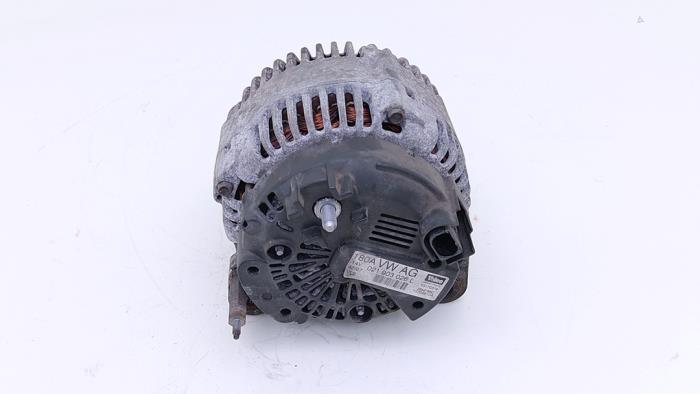 Dynamo d'un Volkswagen Passat Variant (3C5) 2.0 TDI 140 2008
