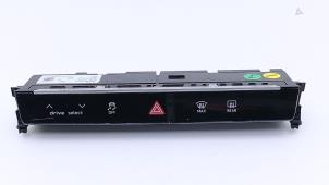 Usagé Commutateur éclairage d'urgence Audi E-tron Sportback (GEA) 50 Prix € 75,00 Règlement à la marge proposé par Automaterialen Ronald Morien B.V.