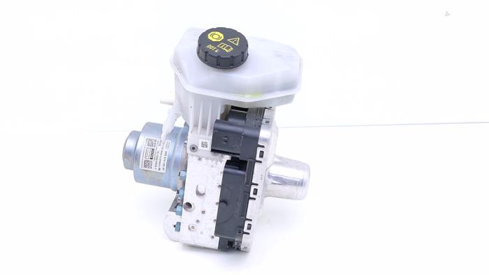 ABS Pumpe van een Audi e-tron Sportback (GEA) 50 2020