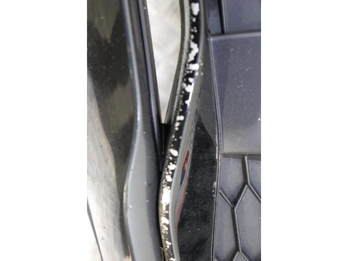 Front bumper Audi Q2 2.0 TDI 16V 190 Quattro LX7B - 81A807107BGRU