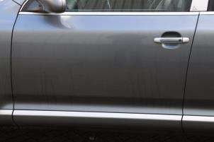 Używane Drzwi lewe przednie wersja 4-drzwiowa Porsche Cayenne (9PA) 4.5 S V8 32V Cena € 295,00 Procedura marży oferowane przez Automaterialen Ronald Morien B.V.