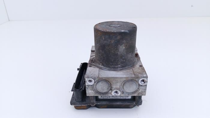 Begagnade ABS-pump Ford Transit 2.2 TDCi 16V Pris € 75,00 Marginaltabell erbjuds av Automaterialen Ronald Morien B.V.
