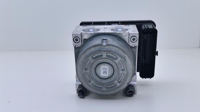 Gebrauchte ABS Pumpe Volkswagen Golf VII (AUA) 1.4 GTE 16V Preis € 95,00 Margenregelung angeboten von Automaterialen Ronald Morien B.V.