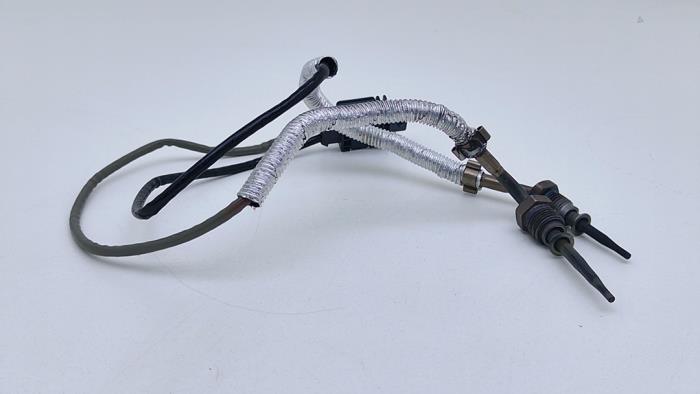 Usagé Sensor température d’échappement Volkswagen Tiguan (CT1) 1.5 eHybrid 272 Prix € 90,75 Prix TTC proposé par Automaterialen Ronald Morien B.V.