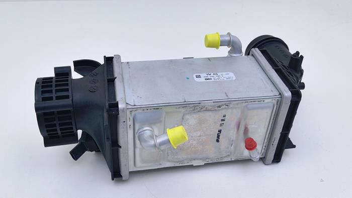 Nuevos Intercooler Volkswagen Golf VIII (CD1) 1.5 eTSI 16V Precio € 211,75 IVA incluido ofrecido por Automaterialen Ronald Morien B.V.