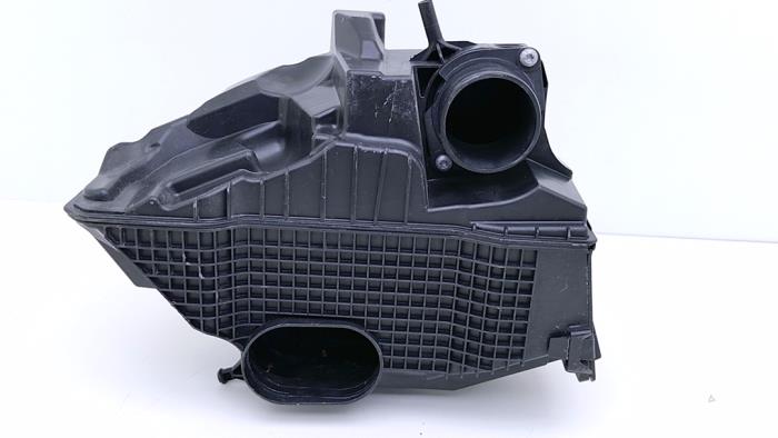 Begagnade Luftfilter Renault Captur I (2R) 1.2 TCE 16V EDC Pris € 49,00 Marginaltabell erbjuds av Automaterialen Ronald Morien B.V.