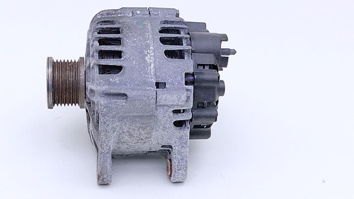 Usagé Dynamo Renault Captur I (2R) 1.2 TCE 16V EDC Prix € 59,00 Règlement à la marge proposé par Automaterialen Ronald Morien B.V.