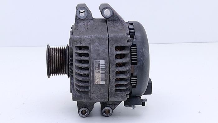 Usagé Dynamo BMW M4 (F82) M4 3.0 24V TwinPower Turbo Prix € 75,00 Règlement à la marge proposé par Automaterialen Ronald Morien B.V.