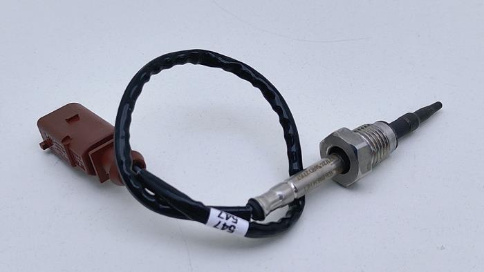 Auspuff Temperatursensor van een Volkswagen Crafter (SY) 2.0 TDI FWD 2024