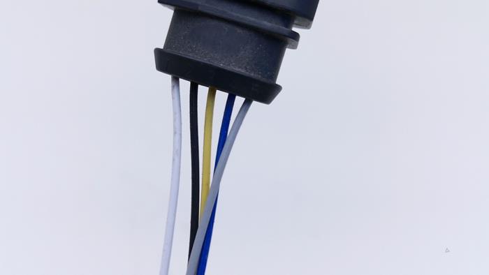 Lambda probe from a Seat Leon Sportstourer (KLF) 2.0 TDI SCR 2022