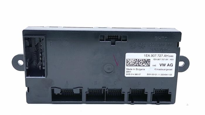 Używane Modul climatronic Volkswagen ID.Buzz (EBB/EBJ) 77 kWh Cena € 95,00 Z VAT oferowane przez Automaterialen Ronald Morien B.V.