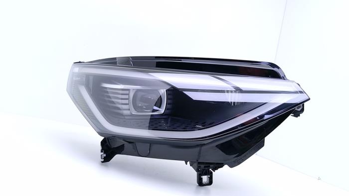 Używane Reflektor prawy Volkswagen ID.Buzz (EBB/EBJ) 77 kWh Cena € 1.027,29 Z VAT oferowane przez Automaterialen Ronald Morien B.V.