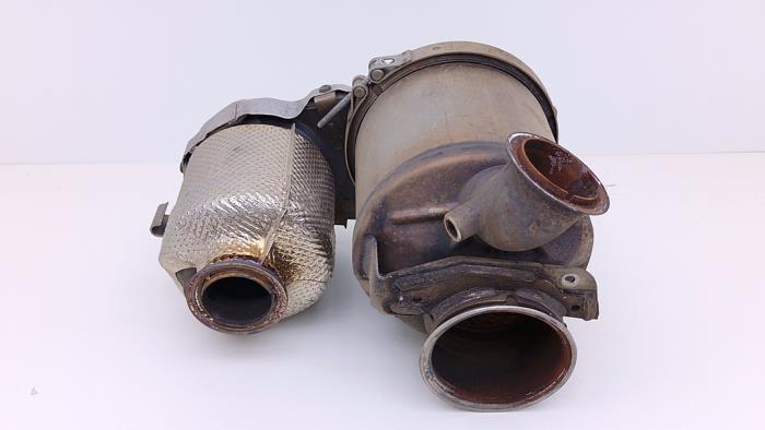 Gebrauchte Rußfilter Volkswagen Golf VII (AUA) 1.6 TDI 16V Preis € 248,99 Mit Mehrwertsteuer angeboten von Automaterialen Ronald Morien B.V.
