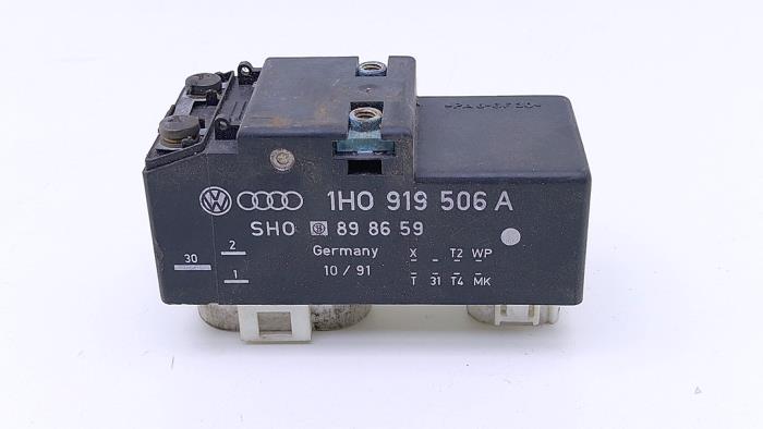 Usagé Ordinateur refroidisseur Volkswagen Corrado 2.9 VR6 Prix € 25,00 Règlement à la marge proposé par Automaterialen Ronald Morien B.V.