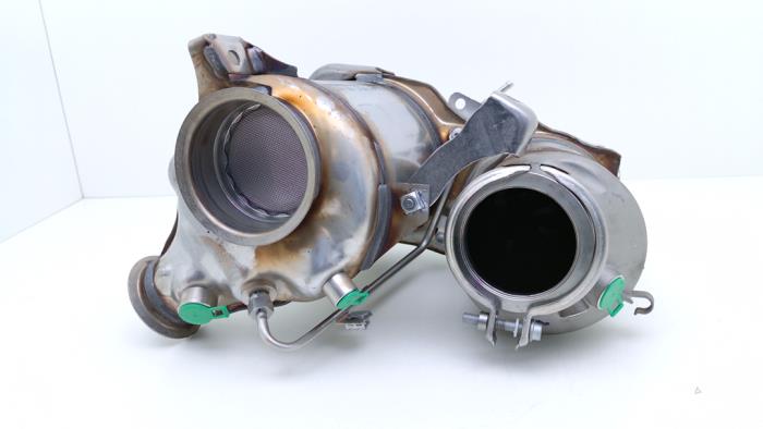 Gebrauchte Rußfilter Volkswagen Passat Variant (CJ5) 2.0 TDI 16V Preis € 998,25 Mit Mehrwertsteuer angeboten von Automaterialen Ronald Morien B.V.