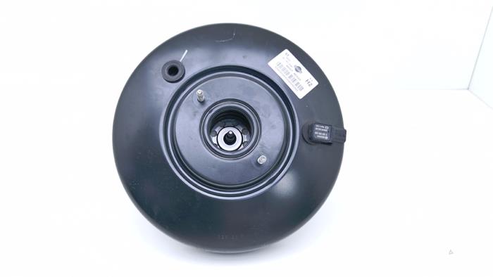 Usagé Servo frein Nissan Qashqai (J11) 1.3 DIG-T 140 16V Prix € 65,00 Règlement à la marge proposé par Automaterialen Ronald Morien B.V.