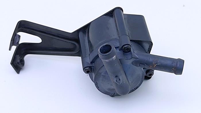 Begagnade Extra vattenpump BMW M6 (F13) 4.4 V8 32V TwinPower Turbo Pris € 45,00 Marginaltabell erbjuds av Automaterialen Ronald Morien B.V.