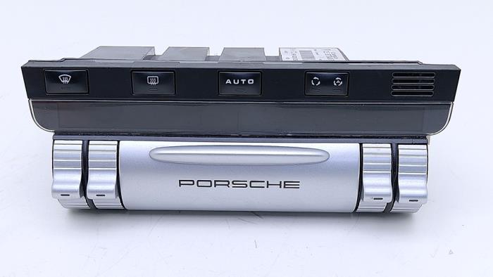 Usagé Commande chauffage Porsche Cayenne (9PA) 4.5 S V8 32V Prix € 95,00 Règlement à la marge proposé par Automaterialen Ronald Morien B.V.