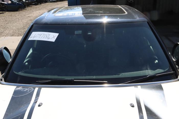 Gebrauchte Windschutzscheibe Mini Clubman (F54) 2.0 Cooper D 16V Preis € 195,00 Margenregelung angeboten von Automaterialen Ronald Morien B.V.