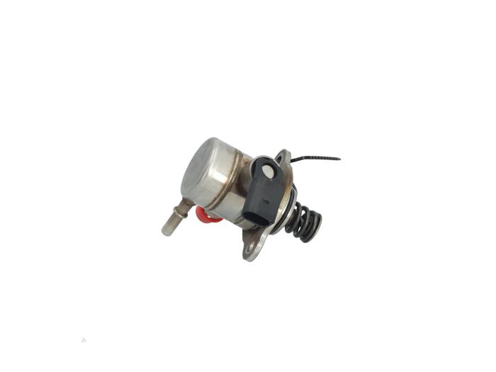 Gebrauchte Benzinpumpe Volkswagen Golf VIII (CD1) 1.5 eTSI 16V Preis € 40,00 Margenregelung angeboten von Automaterialen Ronald Morien B.V.