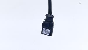 Lambda probe from a Volkswagen Tiguan (CT1) 1.5 eHybrid 272 2024