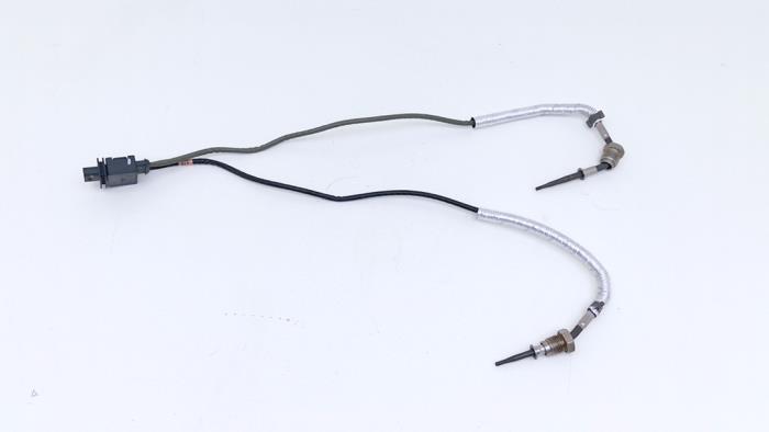 Usagé Sensor température d’échappement Volkswagen Tiguan (CT1) 1.5 eHybrid 272 Prix € 90,75 Prix TTC proposé par Automaterialen Ronald Morien B.V.