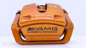 Begagnade Bakre bromsok, vänster Mercedes S AMG (W222) 4.0 S-63 L AMG V8 Turbo 4-Matic+ Pris € 495,00 Marginaltabell erbjuds av Automaterialen Ronald Morien B.V.