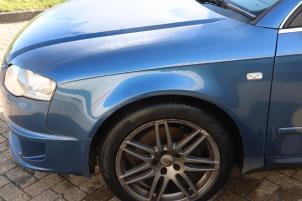 Używane Ekran lewy przód Audi A4 Avant (B7) 2.0 TFSI 20V Quattro Cena € 75,00 Procedura marży oferowane przez Automaterialen Ronald Morien B.V.