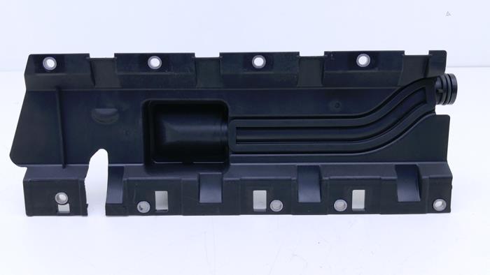 Gebrauchte Öl Ansaugrohr BMW M4 (F82) M4 3.0 24V TwinPower Turbo Preis € 49,00 Margenregelung angeboten von Automaterialen Ronald Morien B.V.
