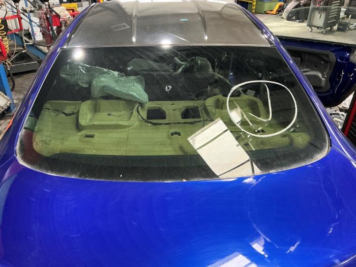 Usados Ventanilla detrás BMW M6 (F13) 4.4 V8 32V TwinPower Turbo Precio € 300,00 Norma de margen ofrecido por Automaterialen Ronald Morien B.V.