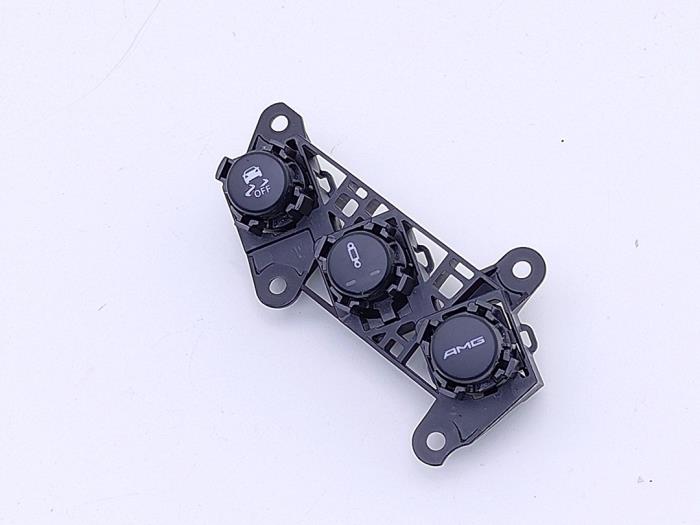 Usados Interruptor Mercedes E-Klasse AMG (W212) 5.5 E-63 S AMG V8 32V 4-Matic Precio € 125,00 Norma de margen ofrecido por Automaterialen Ronald Morien B.V.