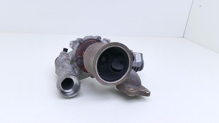 Używane Turbo Opel Crossland (X) 1.2 Turbo 12V Cena € 245,00 Procedura marży oferowane przez Automaterialen Ronald Morien B.V.