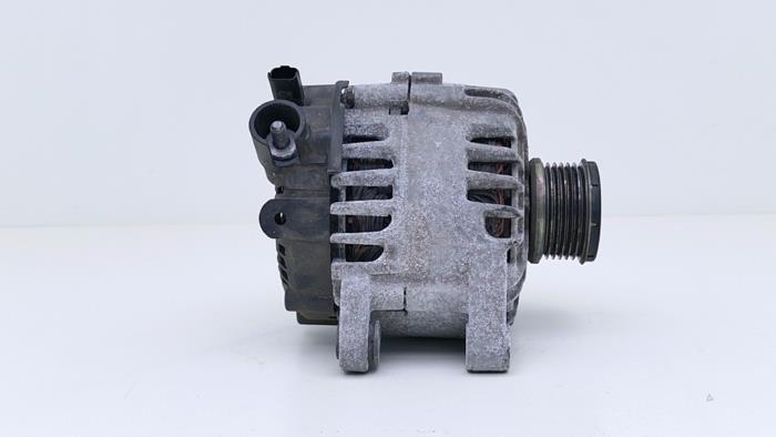 Usagé Dynamo Opel Crossland (X) 1.2 Turbo 12V Prix € 69,00 Règlement à la marge proposé par Automaterialen Ronald Morien B.V.