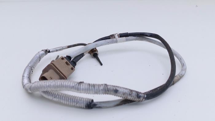 Gebrauchte Auspuff Temperatursensor Volkswagen Tiguan Allspace (BW2) 2.0 TSI 16V 4Motion Preis € 124,99 Mit Mehrwertsteuer angeboten von Automaterialen Ronald Morien B.V.