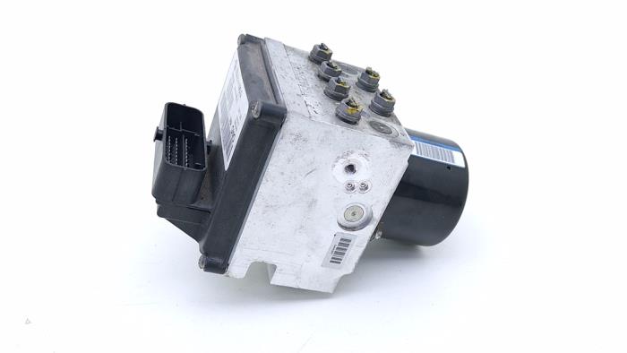 Gebrauchte ABS Pumpe Volkswagen Passat Variant (3C5) 3.2 FSI V6 32V 4Motion Preis € 95,00 Margenregelung angeboten von Automaterialen Ronald Morien B.V.