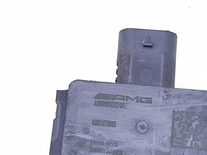 Usagé Sensor température d’échappement Mercedes A (177.0) 1.3 A-250 e Turbo 16V Prix € 75,00 Règlement à la marge proposé par Automaterialen Ronald Morien B.V.