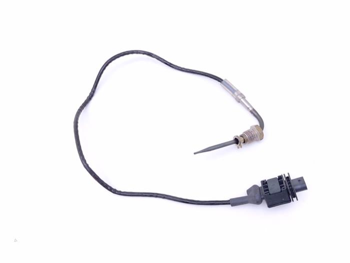 Usagé Sensor température d’échappement Mercedes A (177.0) 1.3 A-250 e Turbo 16V Prix € 95,00 Règlement à la marge proposé par Automaterialen Ronald Morien B.V.