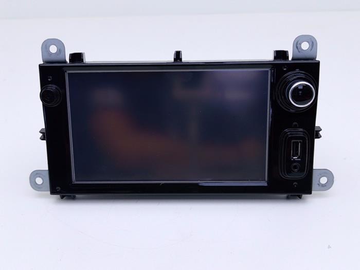 Gebrauchte Navigation Display Renault Clio IV Estate/Grandtour (7R) 1.5 Energy dCi 90 FAP Preis € 195,00 Margenregelung angeboten von Automaterialen Ronald Morien B.V.