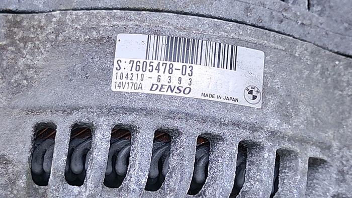 Dynamo van een BMW X1 (E84) sDrive 20i 2.0 16V Twin Power Turbo 2014