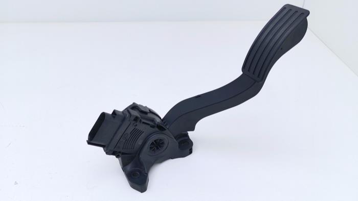 Accelerator pedal position sensor