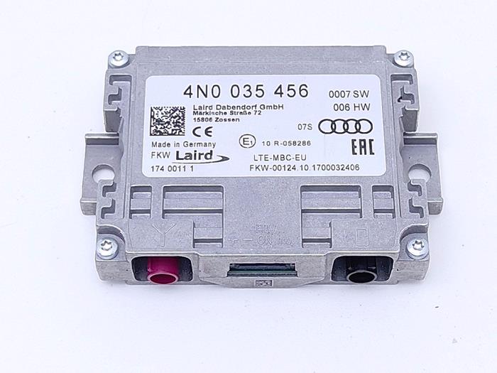 Usagé Ordinateur divers Audi RS 4 Avant (B9) 2.9 V6 TFSI 24V Prix € 15,00 Prix TTC proposé par Automaterialen Ronald Morien B.V.