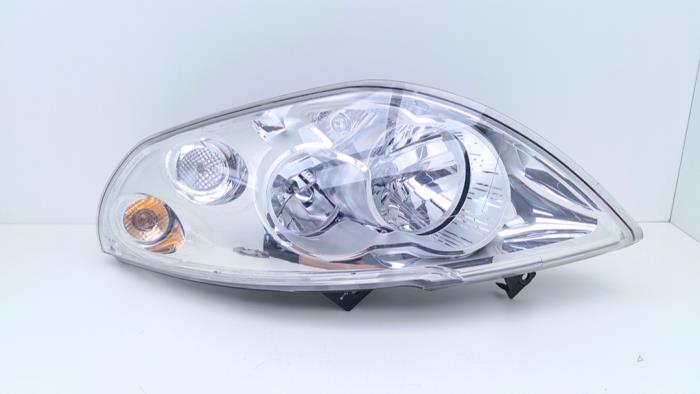 Używane Reflektor lewy Opel Movano 2.3 CDTi Biturbo 16V FWD Cena € 151,25 Z VAT oferowane przez Automaterialen Ronald Morien B.V.